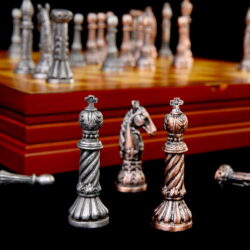 Online Sale: Latest 2021 Themed Chess Free Shipping High Quality New Arrival Tin Zinc Alloy Metal Chess Set Rome Style Chess Pieces Chess Set Luxury