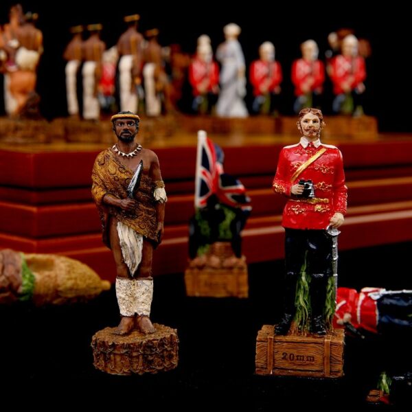 Chess Set Theme of Anglo Zulu War Chess Sets Resin Doll Chess Pieces Wooden Board Child Game Chess Set Luxury Themed Chess